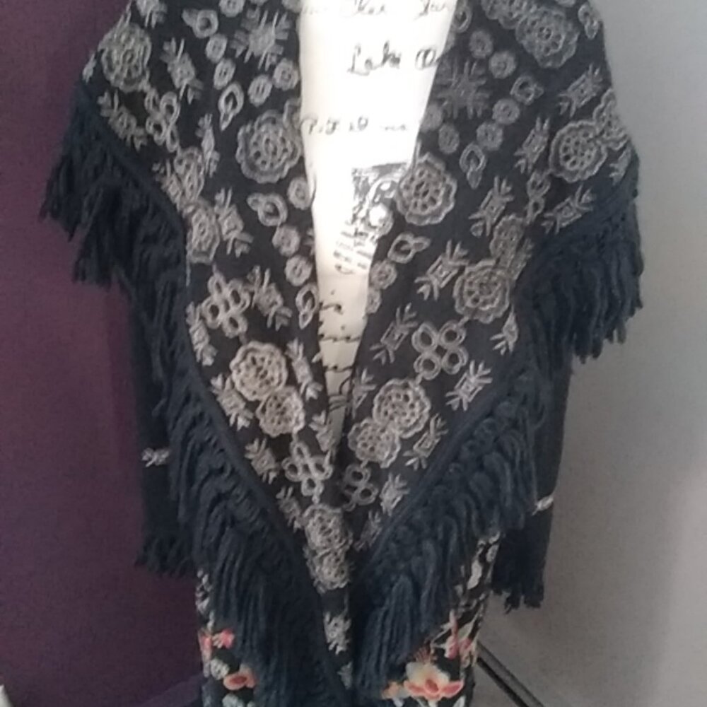 Johnny was BLACK Pfionah Biya Fringe Embroidered wrap jacket coat M Medium